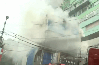 Massive Fire at Cafe in Park Centre Kolkata Shocks Locals e1718089563503