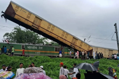Kanchanjungha Express Collision: 5 Dead, 25 Injured in Bengal 32 Kanchanjungha Express Collision: 5 Dead, 25 Injured in Bengal