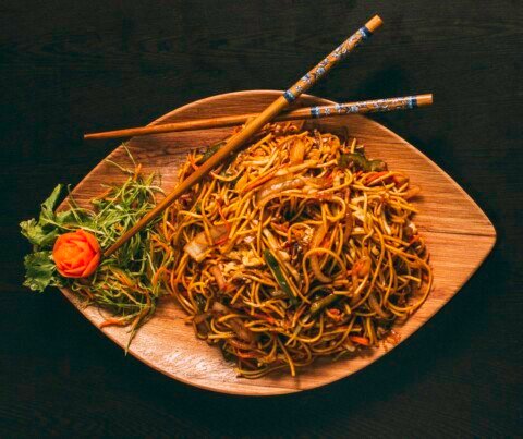 A plate of Indo-Chinese noodles, the style of Chinese food served in Tangra, Kolkata